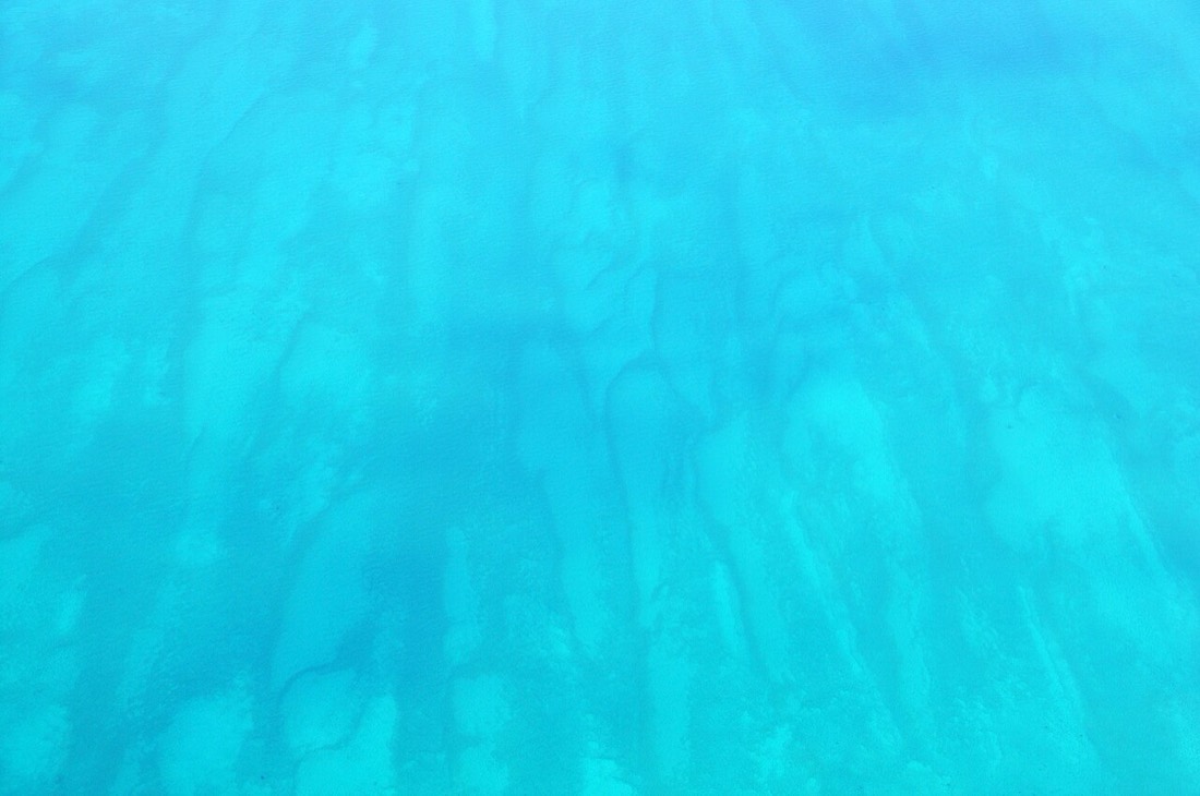 Sand ridges in northern Exuma Sound